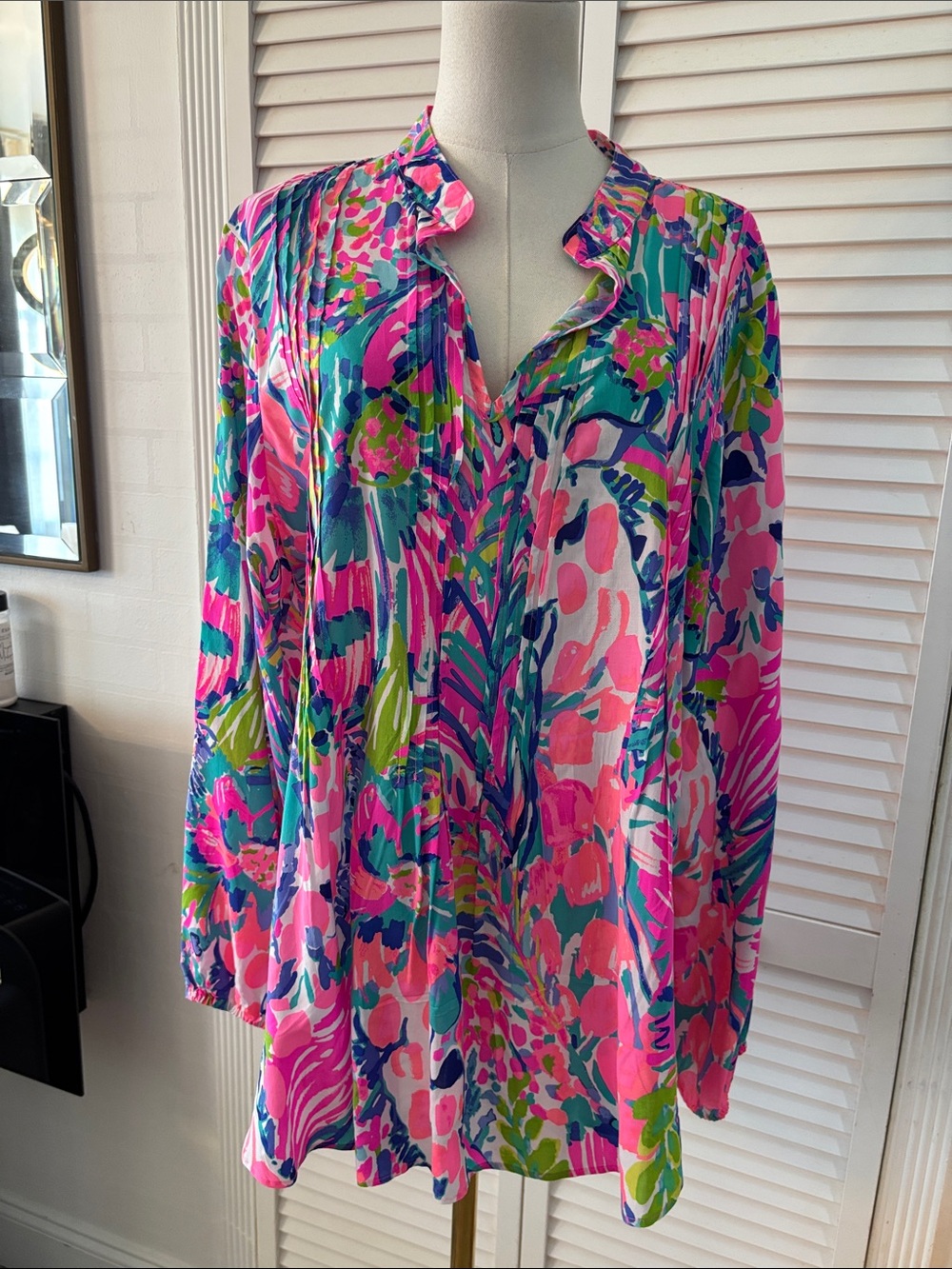 Lilly Pulitzer Pink Multicolor Floral V-Neck Long Sleeve Blouse - Picture 3 of 10